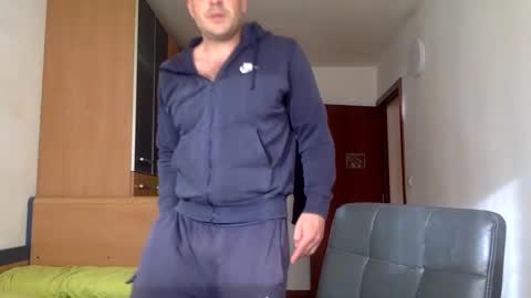 BB Namelezz online show from March 18, 2026, 7:44 am