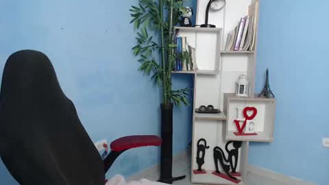 Charlote online show from January 27, 2025, 11:54 am