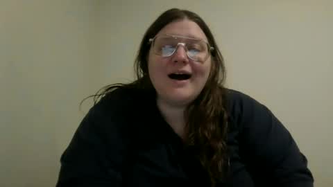 Snapshot of bbwlittlebear chatting on June 20, 2026, 2:14 am bbwlittlebear online show from June 20, 2026, 2:14 am