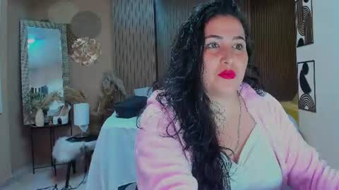 bbwluxurymuse online show from June 10, 2026, 12:04 pm