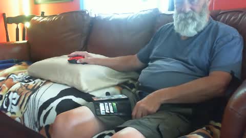 bbwlvr16 online show from September 13, 2025, 7:46 pm