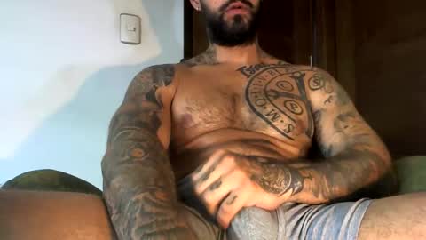 bby044 online show from December 3, 2024, 1:43 pm