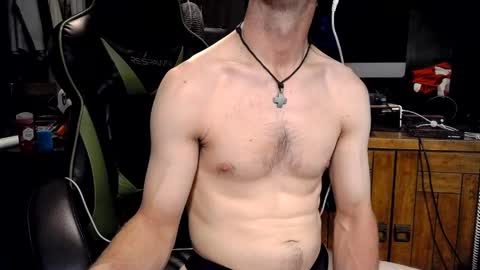 bchillin28 online show from April 18, 2026, 2:59 am