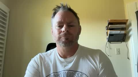 Snapshot of bcjonny chatting on April 10, 2026, 5:17 pm BCJonny online show from April 10, 2026, 5:17 pm