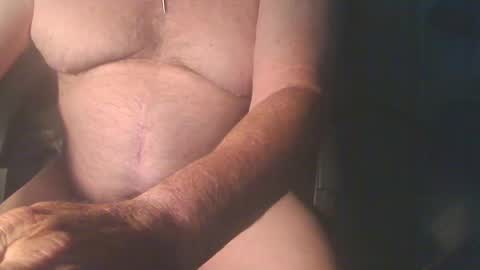 bcstexxx online show from October 31, 2025, 4:08 pm