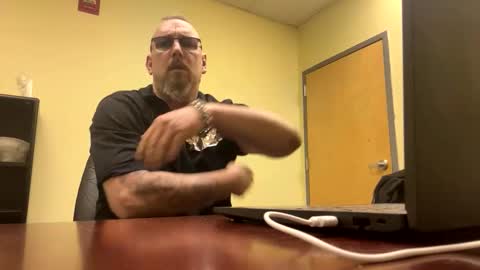 Snapshot of bdc007007 chatting on December 17, 2025, 6:25 pm bdc007007 online show from December 17, 2025, 6:25 pm