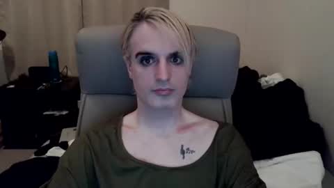Snapshot of bdogboy chatting on January 13, 2026, 8:14 pm fuckboy86 online show from January 13, 2026, 8:14 pm