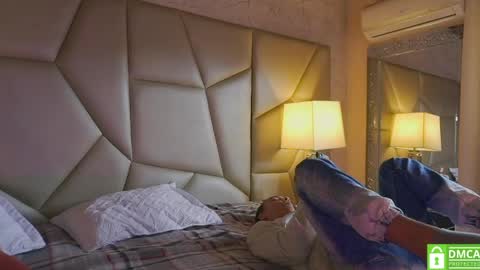 Snapshot of be_curiouss_ chatting on May 5, 2026, 12:13 pm Helena Evan online show from May 5, 2026, 12:13 pm