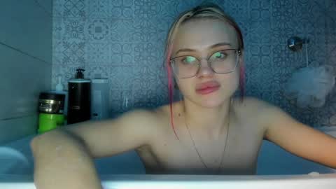 Snapshot of be_daddy chatting on December 25, 2024, 10:37 pm Summer BABY online show from December 25, 2024, 10:37 pm