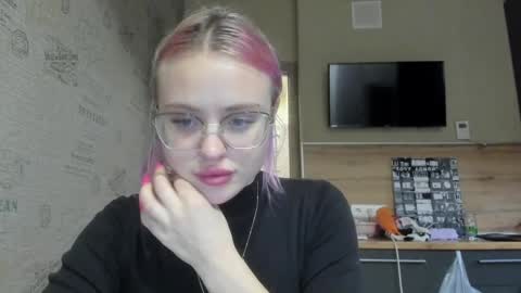 Snapshot of be_daddy chatting on January 18, 2025, 5:59 pm Summer BABY online show from January 18, 2025, 5:59 pm