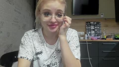 Snapshot of be_daddy chatting on January 25, 2025, 2:47 pm Summer BABY online show from January 25, 2025, 2:47 pm