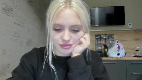 Snapshot of be_daddy chatting on February 13, 2025, 4:39 pm Summer BABY online show from February 13, 2025, 4:39 pm