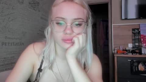 Snapshot of be_daddy chatting on February 18, 2025, 2:06 pm Summer BABY online show from February 18, 2025, 2:06 pm