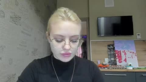 Snapshot of be_daddy chatting on February 18, 2025, 5:10 pm Summer BABY online show from February 18, 2025, 5:10 pm