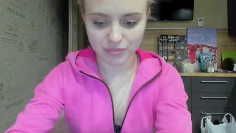 Snapshot of be_daddy chatting on February 27, 2025, 5:15 pm Summer BABY online show from February 27, 2025, 5:15 pm