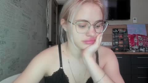 Snapshot of be_daddy chatting on March 12, 2025, 1:40 pm Summer BABY online show from March 12, 2025, 1:40 pm