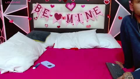 Sara  Juan online show from February 13, 2025, 8:06 am