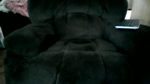 Snapshot of beachguy38 chatting on June 19, 2026, 1:59 pm beachguy38 online show from June 19, 2026, 1:59 pm
