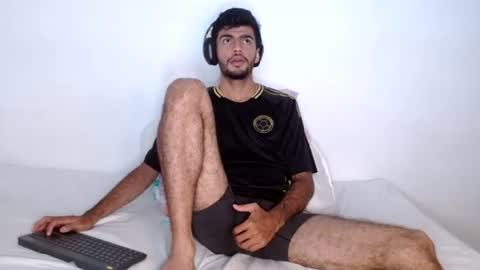 Snapshot of bear_97s chatting on June 18, 2026, 3:29 am Pipe online show from June 18, 2026, 3:29 am