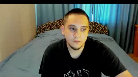 Snapshot of bear_beer130 chatting on August 1, 2026, 12:37 pm bear_beer130 online show from August 1, 2026, 12:37 pm