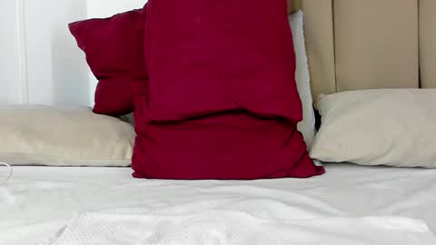 Snapshot of beard_xox chatting on March 8, 2025, 9:40 pm beard_xox online show from March 8, 2025, 9:40 pm