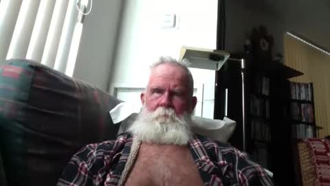 Snapshot of beardbushy chatting on March 29, 2026, 5:46 pm beardbushy online show from March 29, 2026, 5:46 pm