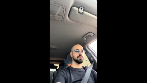 Snapshot of beardedbaldy_09 chatting on October 9, 2025, 9:51 am Ask me online show from October 9, 2025, 9:51 am