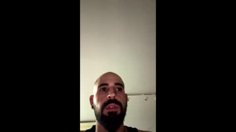 Snapshot of beardedbaldy_09 chatting on October 16, 2025, 7:59 pm Ask me online show from October 16, 2025, 7:59 pm