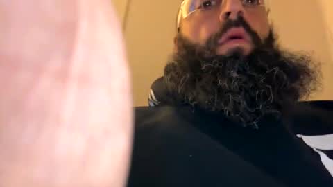 beard online show from January 23, 2025, 10:01 am