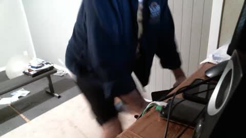 Snapshot of bearfer chatting on February 16, 2026, 11:12 pm bearfer online show from February 16, 2026, 11:12 pm