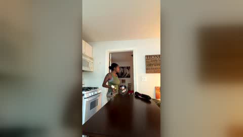 bearmeat4you online show from April 10, 2026, 8:46 pm