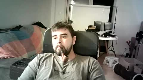 beartsmkr online show from October 9, 2025, 6:11 am