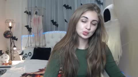 beataangel online show from October 25, 2025, 7:05 am