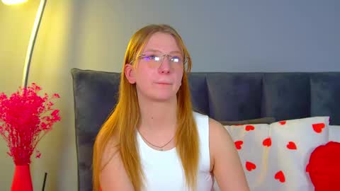 Snapshot of beatricebinoche chatting on February 25, 2026, 6:34 am Beatrice online show from February 25, 2026, 6:34 am