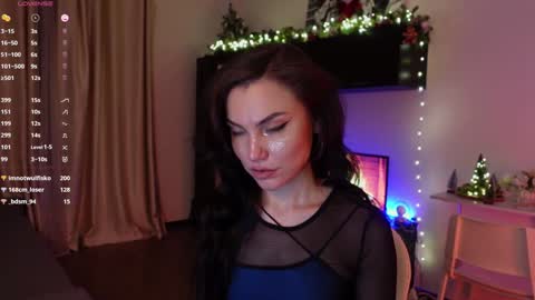 Snapshot of beatricefawne chatting on December 30, 2024, 6:42 am Bzzz Bea online show from December 30, 2024, 6:42 am