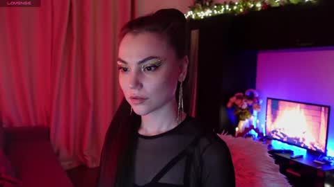 Snapshot of beatricefawne chatting on January 1, 2025, 9:28 am Bzzz Bea online show from January 1, 2025, 9:28 am