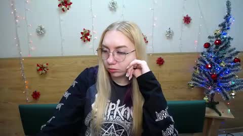 BeatriceFlyy online show from January 20, 2025, 6:10 am