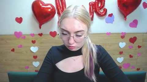 BeatriceFlyy online show from March 9, 2025, 3:27 pm