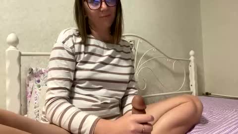 Snapshot of beatricetender chatting on October 28, 2025, 10:34 pm BeatriceTender online show from October 28, 2025, 10:34 pm