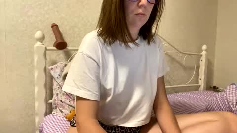 Snapshot of beatricetender chatting on November 10, 2025, 6:18 pm BeatriceTender online show from November 10, 2025, 6:18 pm