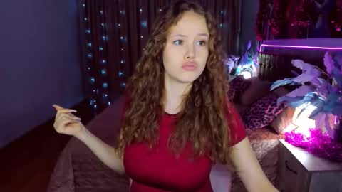 BeatriceWild online show from December 19, 2025, 11:06 am