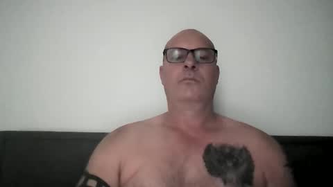 beatsboy87 online show from February 2, 2025, 12:30 am