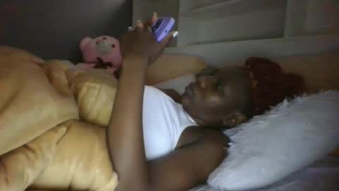 Snapshot of beautie699392 chatting on January 24, 2025, 6:03 am Lil stunner online show from January 24, 2025, 6:03 am