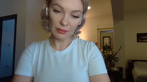 Beautifulkollette online show from December 28, 2024, 11:41 am