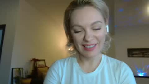 Beautifulkollette online show from January 8, 2025, 11:32 am