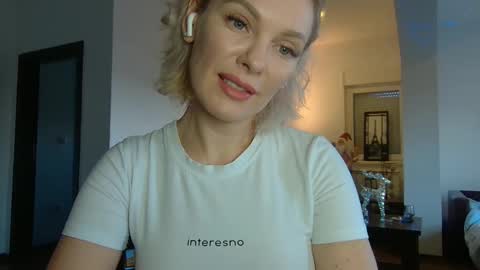 Beautifulkollette online show from January 11, 2025, 12:40 pm