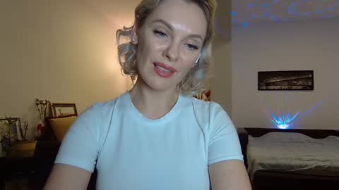 Beautifulkollette online show from February 2, 2025, 9:45 pm