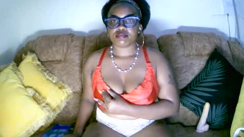 beautifulpeach2 online show from December 10, 2024, 3:55 pm