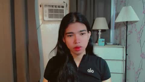 Snapshot of beautifultrixie chatting on March 1, 2026, 2:13 am TRIXIE online show from March 1, 2026, 2:13 am