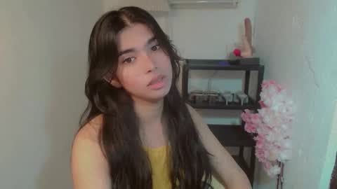 Snapshot of beautifultrixie chatting on June 8, 2026, 12:27 pm TRIXIE online show from June 8, 2026, 12:27 pm